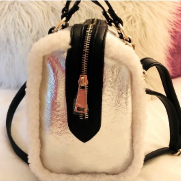 ✅🆕 JUICY COUTURE handbag/crossbody - Picture 3 of 4